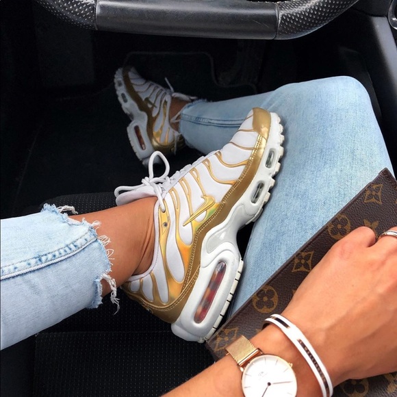 Nike Shoes - Nike air max plus